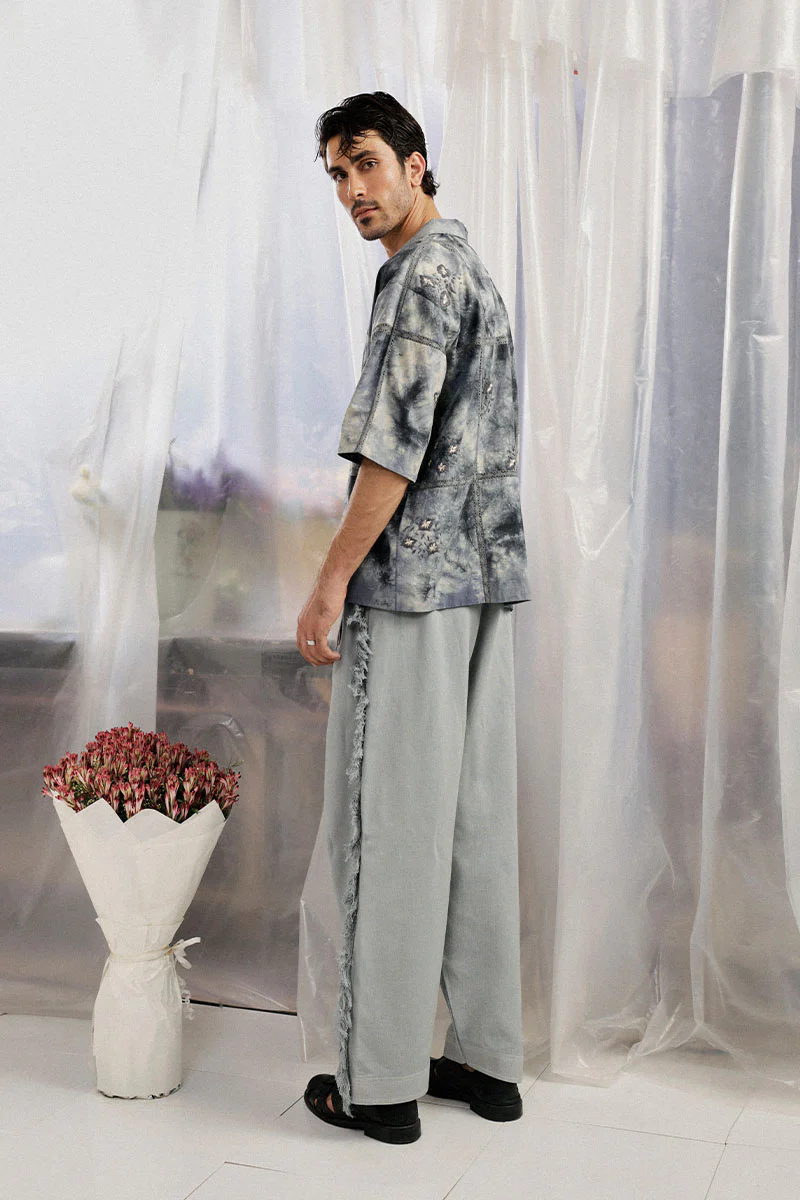 'FORGET-ME-NOT' EMBROIDERED RESORT SHIRT (Men) - Image 3