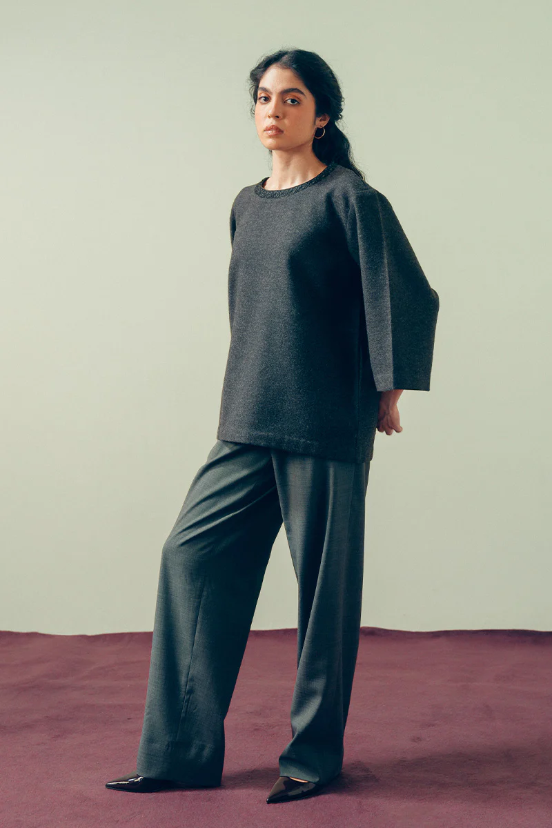 Qamar Tailored T-shirt (Women) - Image 4