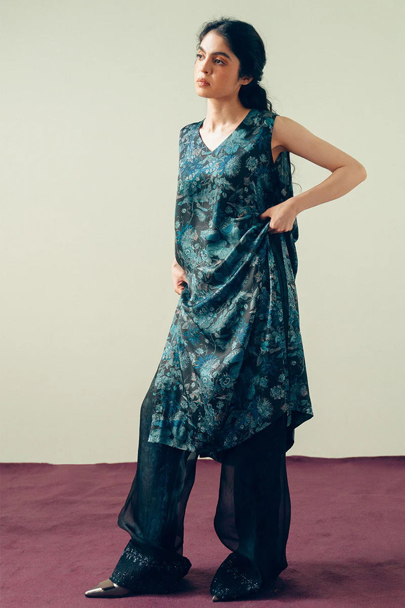 Junun Hand Embroidered Set (Women) - Image 3